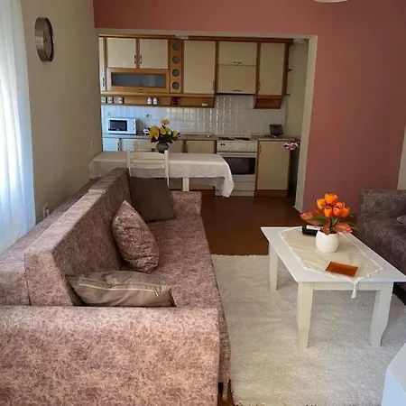 Sea Side Apartman *
